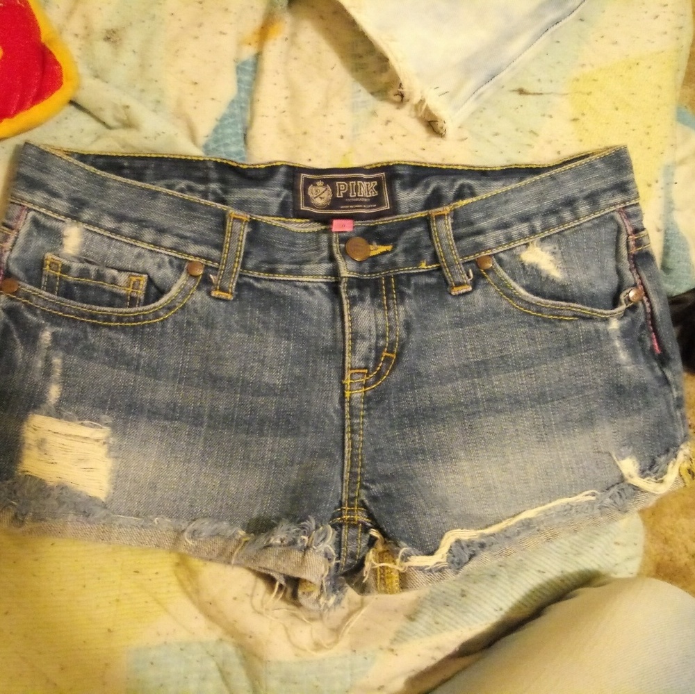 VS SHORT
